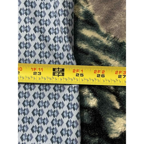 Rhone Polo Shirt Mens 2XL Blue Gray Geometric Print Navy Collar Golf Performance - Picture 4 of 5